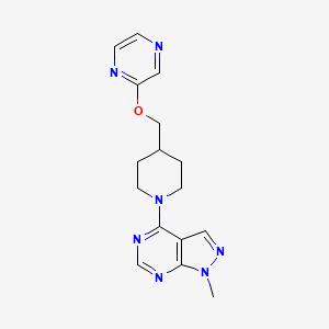 2-[(1-{1-methyl-1H-pyrazolo[3,4-d]pyrimidin-4-yl}piperidin-4-yl)methoxy]pyrazine - 2549052-75-5