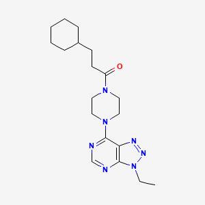 3-cyclohexyl-1-(4-{3-ethyl-3H-[1,2,3]triazolo[4,5-d]pyrimidin-7-yl}piperazin-1-yl)propan-1-one - 1058239-41-0