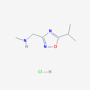 1-(5-Isopropyl-1,2,4-oxadiazol-3-yl)-N-methylmethanamine hydrochloride - 