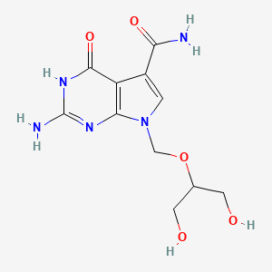 1H-Pyrrolo(2,3-d)pyrimidine-5-carboxamide, 2-amino-4,7-dihydro-7-((2-hydroxy-1-(hydroxymethyl)ethoxy)methyl)-4-oxo- - 127945-71-5