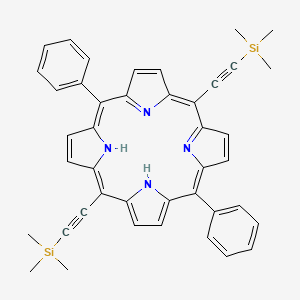 2-[10,20-Diphenyl-15-(2-trimethylsilylethynyl)-21,22-dihydroporphyrin-5-yl]ethynyl-trimethylsilane - 