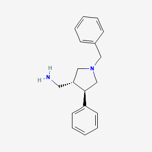 ((3R,4R)-1-Benzyl-4-phenylpyrrolidin-3-yl)methanamine - 116169-52-9
