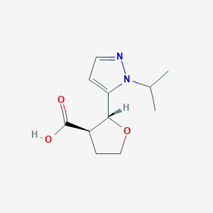 Rac-(2R,3R)-2-[1-(propan-2-yl)-1H-pyrazol-5-yl]oxolane-3-carboxylic acid - 2140263-35-8