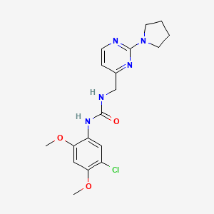 1-(5-Chloro-2,4-dimethoxyphenyl)-3-((2-(pyrrolidin-1-yl)pyrimidin-4-yl)methyl)urea - 1797719-90-4